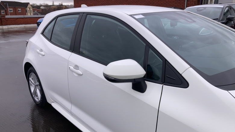 Toyota Corolla 1.8 VVT-i Hybrid Icon 5dr CVT Hybrid Hatchback